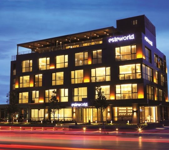 Esteworld Altunizade Cerrahi Kompleksi